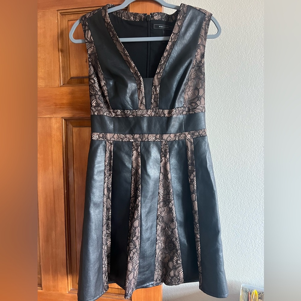 New with tag BCBG dress. Size 4